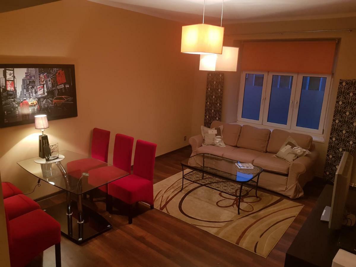 Apartament Pod Aniolami Na Starowce W Radomiu Exterior photo